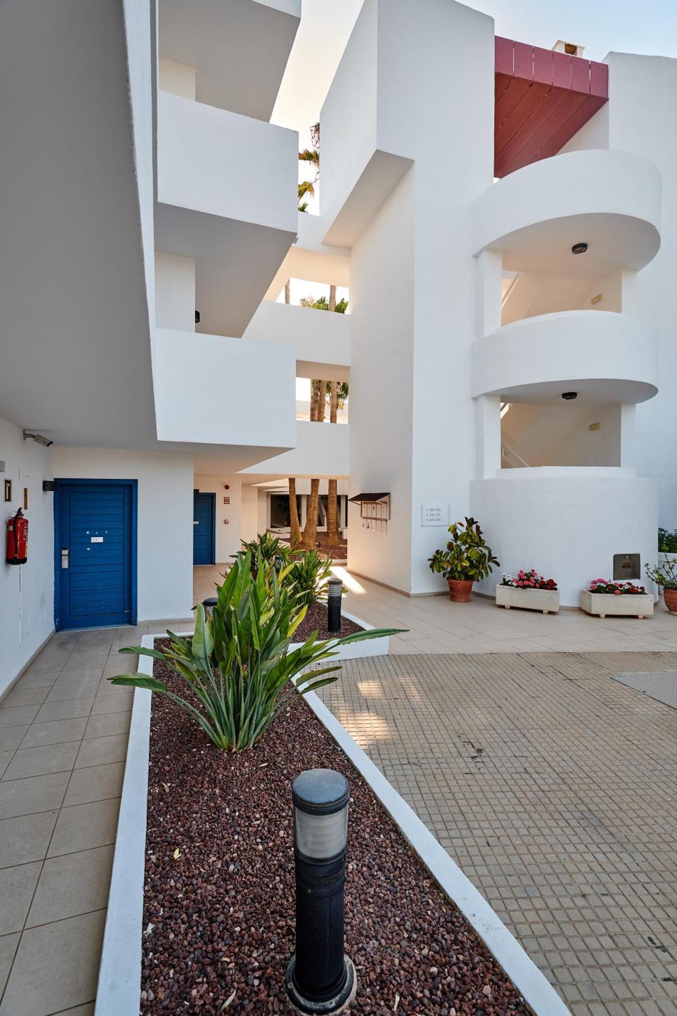 Hipotels Apartamentos Cala Bona 4*