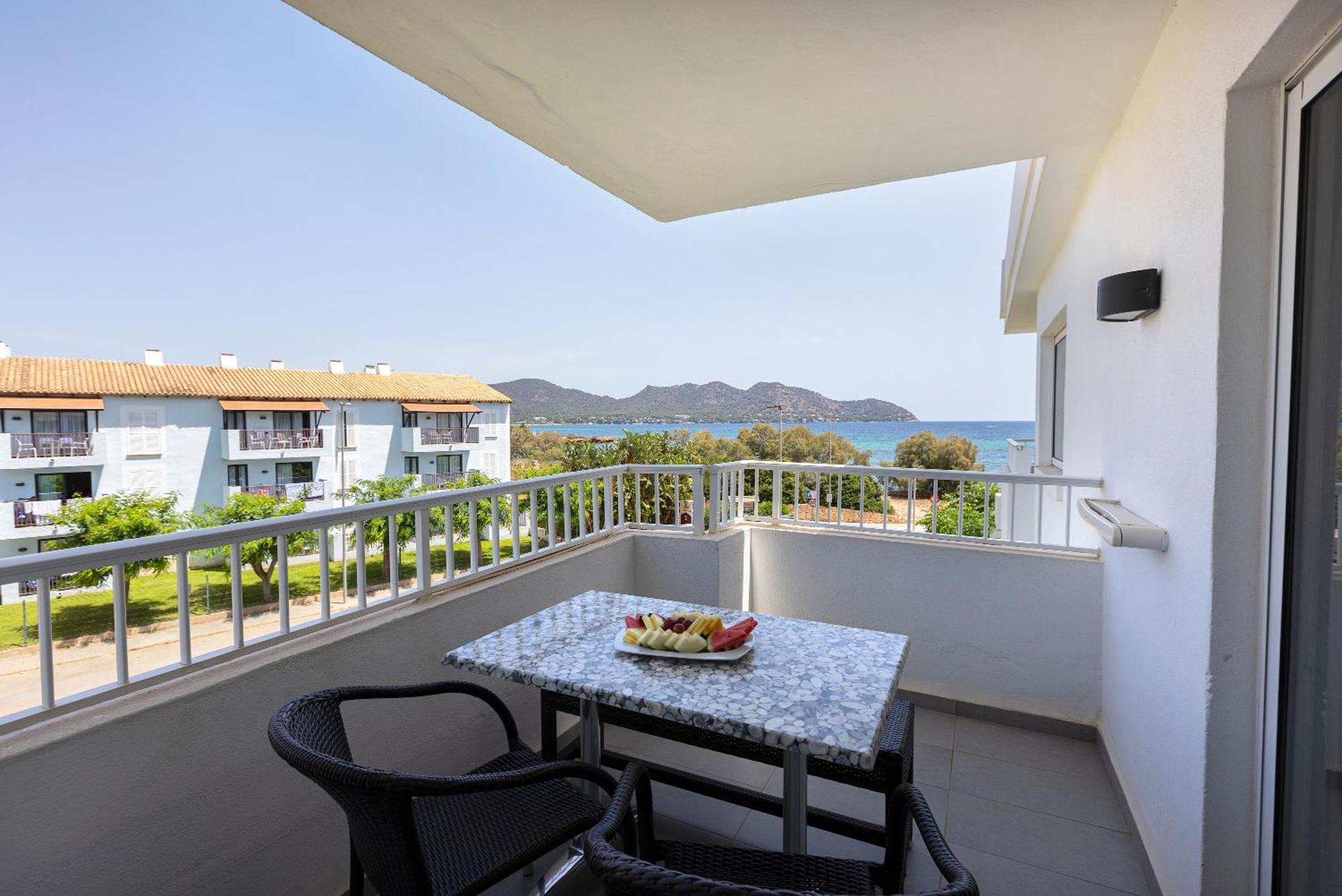 Hotel Hipotels Apartamentos Cala Bona 4*